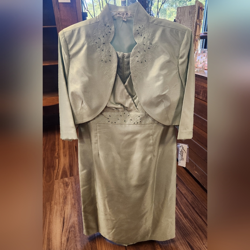Elegant Silver/Grey Midi Dress with Jacket